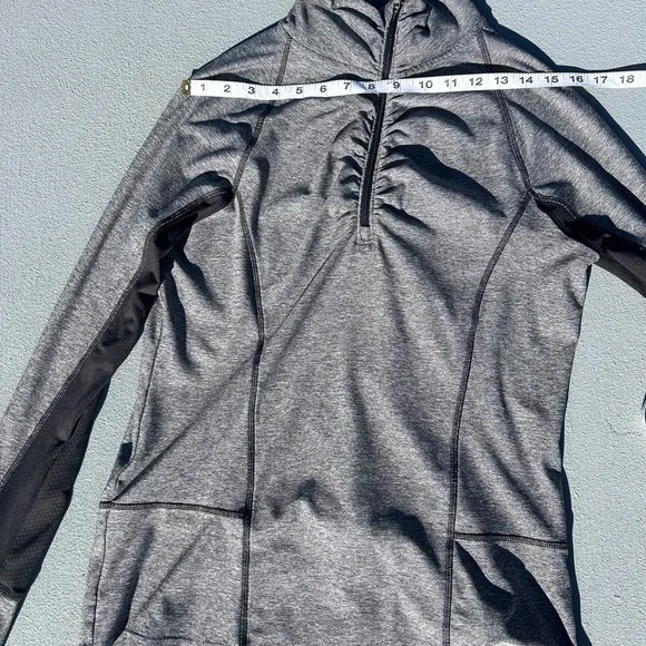 245.CHAMPION Women’s Athletic Gray 1/4 Zip Semi-Fitted Top - Picture 8 of 12